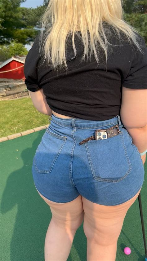 Mrskattycakes .